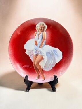 DELPHI Marilyn Monroe “The Seven Year Itch” Collector Plate